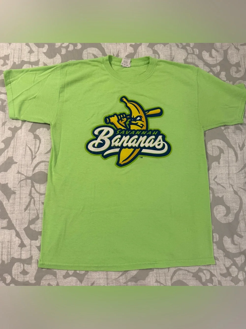🍌⚾️ Savannah Bananas Logo T-Shirt – Youth XL – Neon Green